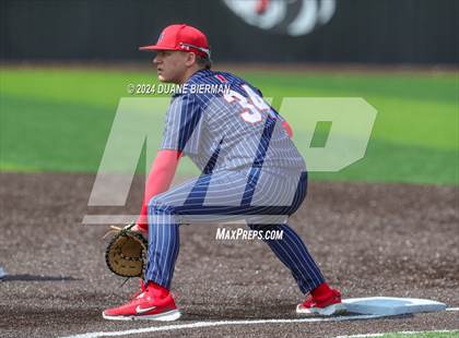 Thumbnail 3 in Lewisburg vs. Augusta Christian photogallery.