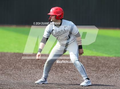 Thumbnail 2 in Lewisburg vs. Augusta Christian photogallery.