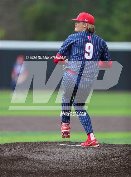Thumbnail 2 in Lewisburg vs. Augusta Christian photogallery.