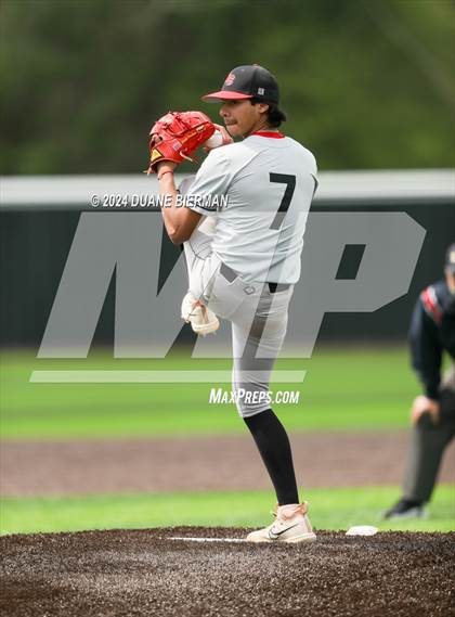 Thumbnail 2 in Lewisburg vs. Augusta Christian photogallery.