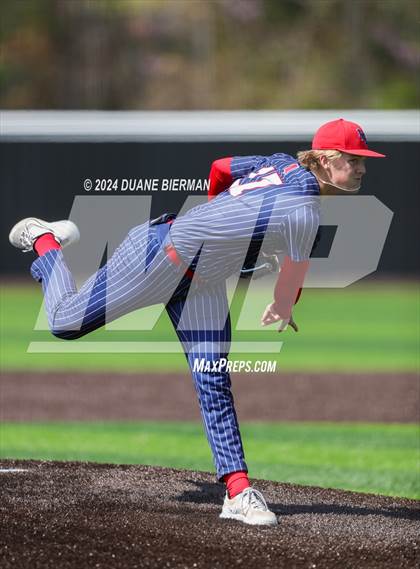 Thumbnail 2 in Lewisburg vs. Augusta Christian photogallery.