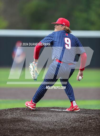 Thumbnail 3 in Lewisburg vs. Augusta Christian photogallery.