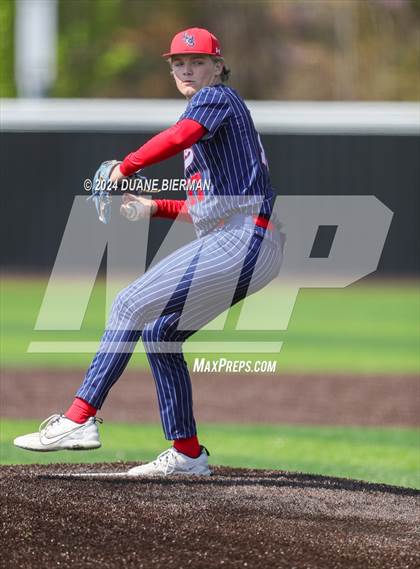Thumbnail 3 in Lewisburg vs. Augusta Christian photogallery.