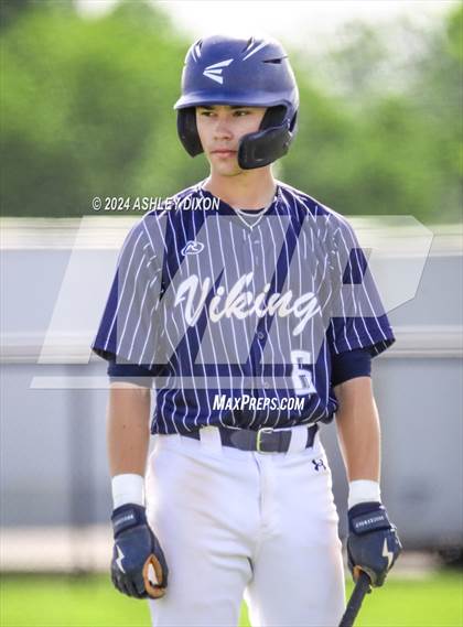 Thumbnail 3 in St. Clair vs Marysville (MHSAA Divsion 2 District 59 Semifinal) photogallery.