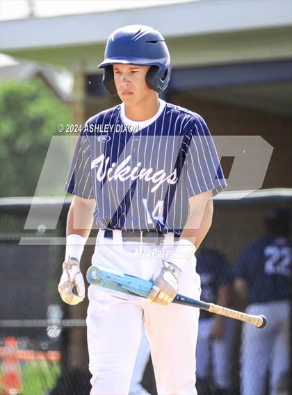 Thumbnail 3 in St. Clair vs Marysville (MHSAA Divsion 2 District 59 Semifinal) photogallery.