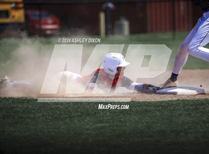 Thumbnail 3 in St. Clair vs Marysville (MHSAA Divsion 2 District 59 Semifinal) photogallery.