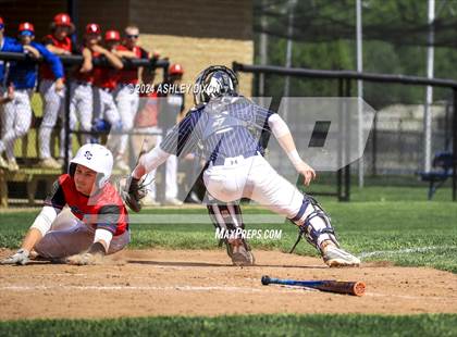 Thumbnail 3 in St. Clair vs Marysville (MHSAA Divsion 2 District 59 Semifinal) photogallery.