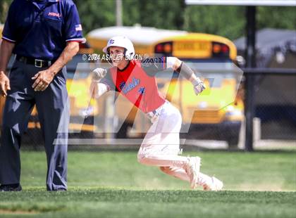 Thumbnail 2 in St. Clair vs Marysville (MHSAA Divsion 2 District 59 Semifinal) photogallery.
