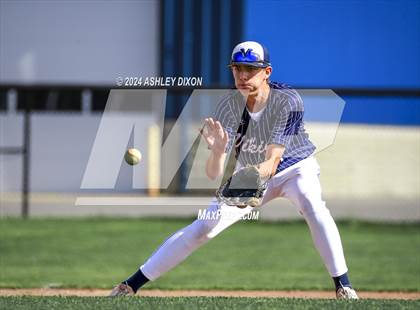 Thumbnail 3 in St. Clair vs Marysville (MHSAA Divsion 2 District 59 Semifinal) photogallery.