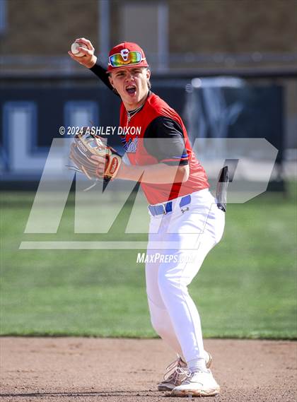 Thumbnail 2 in St. Clair vs Marysville (MHSAA Divsion 2 District 59 Semifinal) photogallery.