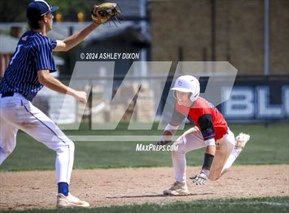 Thumbnail 3 in St. Clair vs Marysville (MHSAA Divsion 2 District 59 Semifinal) photogallery.