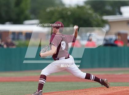 Thumbnail 2 in Bridge City vs. Silsbee  (UIL 4A Region 3 Quarterfinal) photogallery.