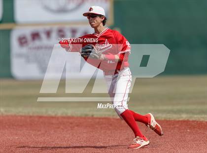 Thumbnail 3 in Bridge City vs. Silsbee  (UIL 4A Region 3 Quarterfinal) photogallery.