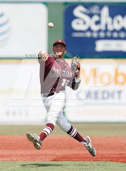 Thumbnail 3 in Bridge City vs. Silsbee  (UIL 4A Region 3 Quarterfinal) photogallery.