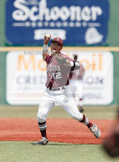 Thumbnail 1 in Bridge City vs. Silsbee  (UIL 4A Region 3 Quarterfinal) photogallery.