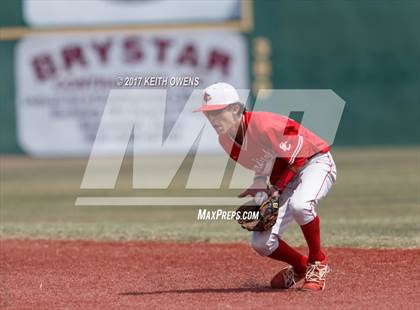 Thumbnail 2 in Bridge City vs. Silsbee  (UIL 4A Region 3 Quarterfinal) photogallery.