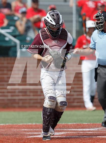 Thumbnail 2 in Bridge City vs. Silsbee  (UIL 4A Region 3 Quarterfinal) photogallery.