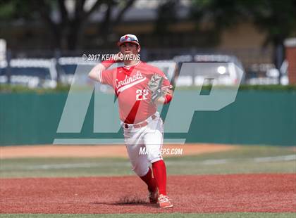 Thumbnail 3 in Bridge City vs. Silsbee  (UIL 4A Region 3 Quarterfinal) photogallery.