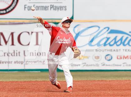 Thumbnail 2 in Bridge City vs. Silsbee  (UIL 4A Region 3 Quarterfinal) photogallery.