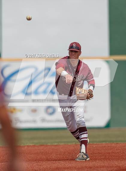 Thumbnail 3 in Bridge City vs. Silsbee  (UIL 4A Region 3 Quarterfinal) photogallery.