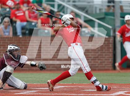 Thumbnail 3 in Bridge City vs. Silsbee  (UIL 4A Region 3 Quarterfinal) photogallery.