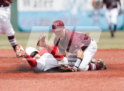 Thumbnail 1 in Bridge City vs. Silsbee  (UIL 4A Region 3 Quarterfinal) photogallery.