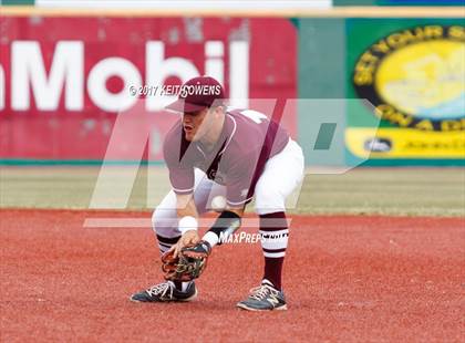 Thumbnail 3 in Bridge City vs. Silsbee  (UIL 4A Region 3 Quarterfinal) photogallery.