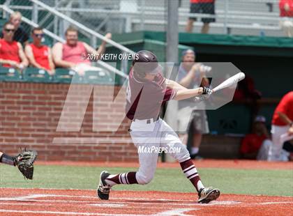 Thumbnail 2 in Bridge City vs. Silsbee  (UIL 4A Region 3 Quarterfinal) photogallery.