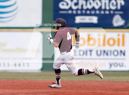 Thumbnail 1 in Bridge City vs. Silsbee  (UIL 4A Region 3 Quarterfinal) photogallery.