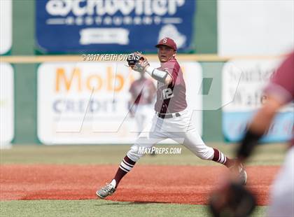 Thumbnail 3 in Bridge City vs. Silsbee  (UIL 4A Region 3 Quarterfinal) photogallery.