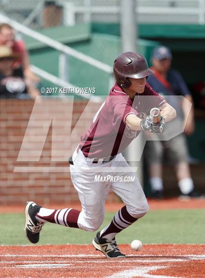 Thumbnail 2 in Bridge City vs. Silsbee  (UIL 4A Region 3 Quarterfinal) photogallery.