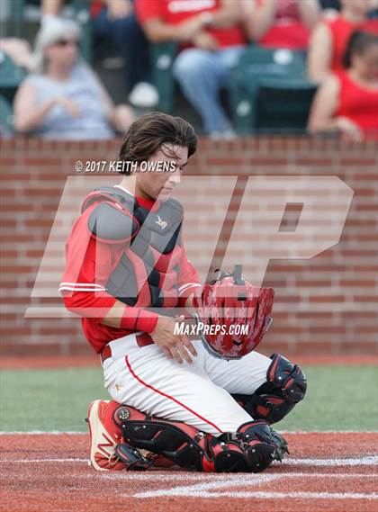 Thumbnail 2 in Bridge City vs. Silsbee  (UIL 4A Region 3 Quarterfinal) photogallery.