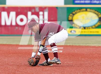 Thumbnail 2 in Bridge City vs. Silsbee  (UIL 4A Region 3 Quarterfinal) photogallery.