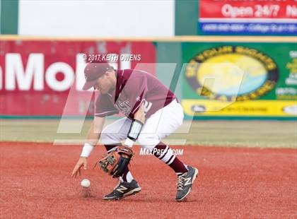 Thumbnail 1 in Bridge City vs. Silsbee  (UIL 4A Region 3 Quarterfinal) photogallery.