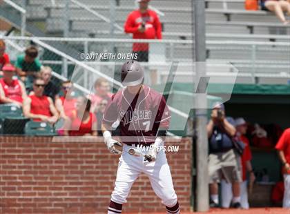 Thumbnail 3 in Bridge City vs. Silsbee  (UIL 4A Region 3 Quarterfinal) photogallery.