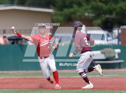 Thumbnail 3 in Bridge City vs. Silsbee  (UIL 4A Region 3 Quarterfinal) photogallery.