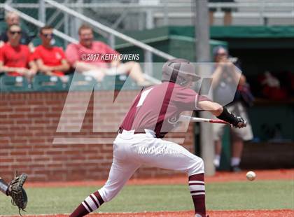 Thumbnail 3 in Bridge City vs. Silsbee  (UIL 4A Region 3 Quarterfinal) photogallery.