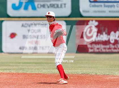 Thumbnail 3 in Bridge City vs. Silsbee  (UIL 4A Region 3 Quarterfinal) photogallery.