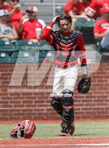 Thumbnail 1 in Bridge City vs. Silsbee  (UIL 4A Region 3 Quarterfinal) photogallery.