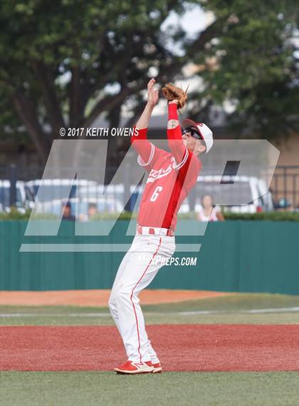 Thumbnail 1 in Bridge City vs. Silsbee  (UIL 4A Region 3 Quarterfinal) photogallery.