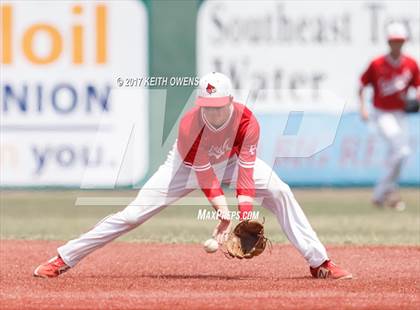 Thumbnail 1 in Bridge City vs. Silsbee  (UIL 4A Region 3 Quarterfinal) photogallery.