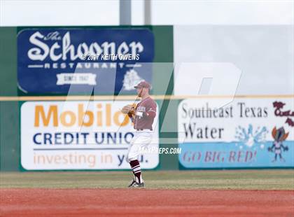 Thumbnail 3 in Bridge City vs. Silsbee  (UIL 4A Region 3 Quarterfinal) photogallery.