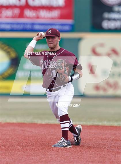 Thumbnail 3 in Bridge City vs. Silsbee  (UIL 4A Region 3 Quarterfinal) photogallery.