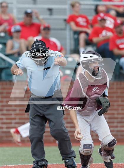 Thumbnail 2 in Bridge City vs. Silsbee  (UIL 4A Region 3 Quarterfinal) photogallery.