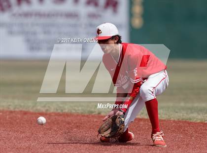 Thumbnail 1 in Bridge City vs. Silsbee  (UIL 4A Region 3 Quarterfinal) photogallery.