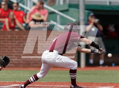 Thumbnail 3 in Bridge City vs. Silsbee  (UIL 4A Region 3 Quarterfinal) photogallery.