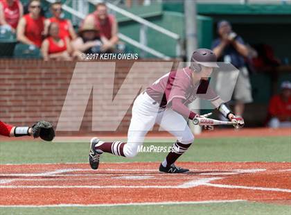 Thumbnail 3 in Bridge City vs. Silsbee  (UIL 4A Region 3 Quarterfinal) photogallery.