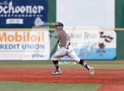 Thumbnail 3 in Bridge City vs. Silsbee  (UIL 4A Region 3 Quarterfinal) photogallery.