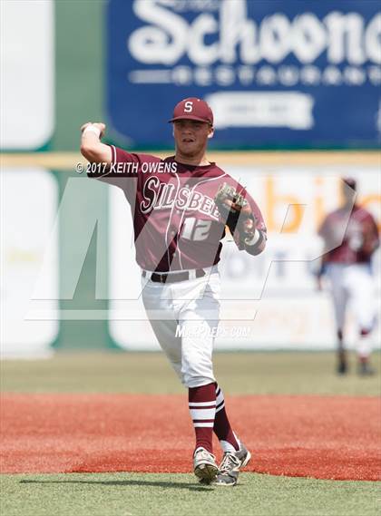 Thumbnail 2 in Bridge City vs. Silsbee  (UIL 4A Region 3 Quarterfinal) photogallery.