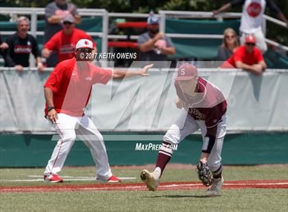 Thumbnail 2 in Bridge City vs. Silsbee  (UIL 4A Region 3 Quarterfinal) photogallery.